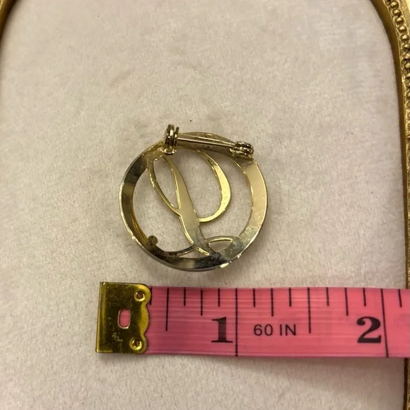 Letter L Brooch Initial Script Vintage Goldtone Alphabet Cursive Monogram Pin - Picture 4 of 7